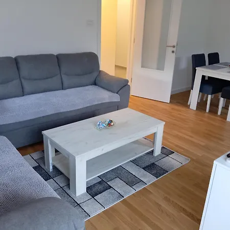 Apartman Teodora 2 *